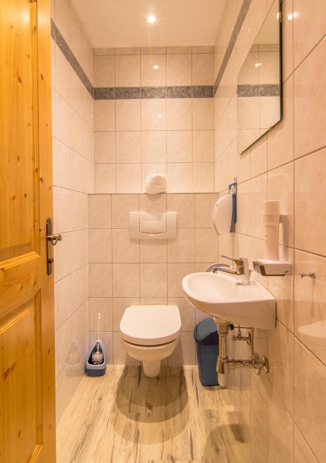 Haus Elisabeth Acomodação com café da manhã Neustift im Stubaital Exterior foto