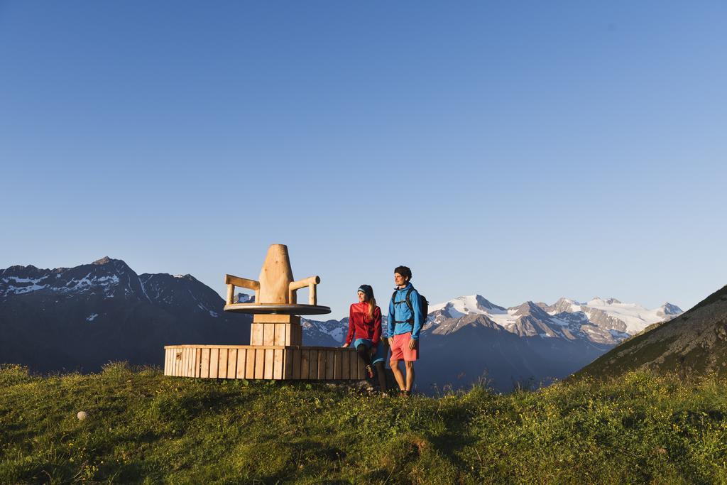 Haus Elisabeth Acomodação com café da manhã Neustift im Stubaital Exterior foto