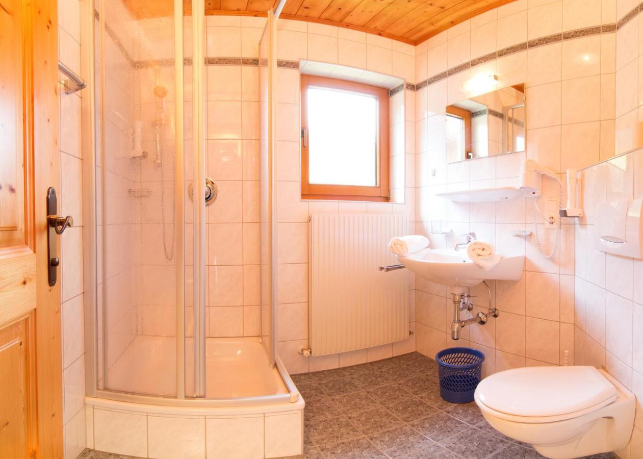 Haus Elisabeth Acomodação com café da manhã Neustift im Stubaital Quarto foto